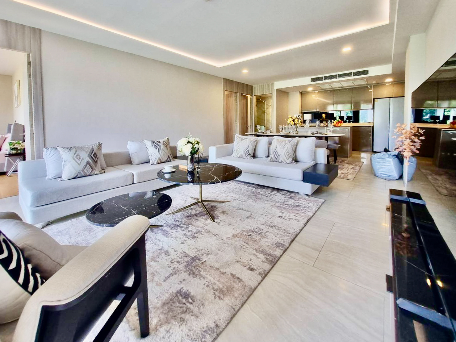 Luxury 3 Bedroom Condo for Rent at Fynn Sukhumvit 31 | Bangkok Property