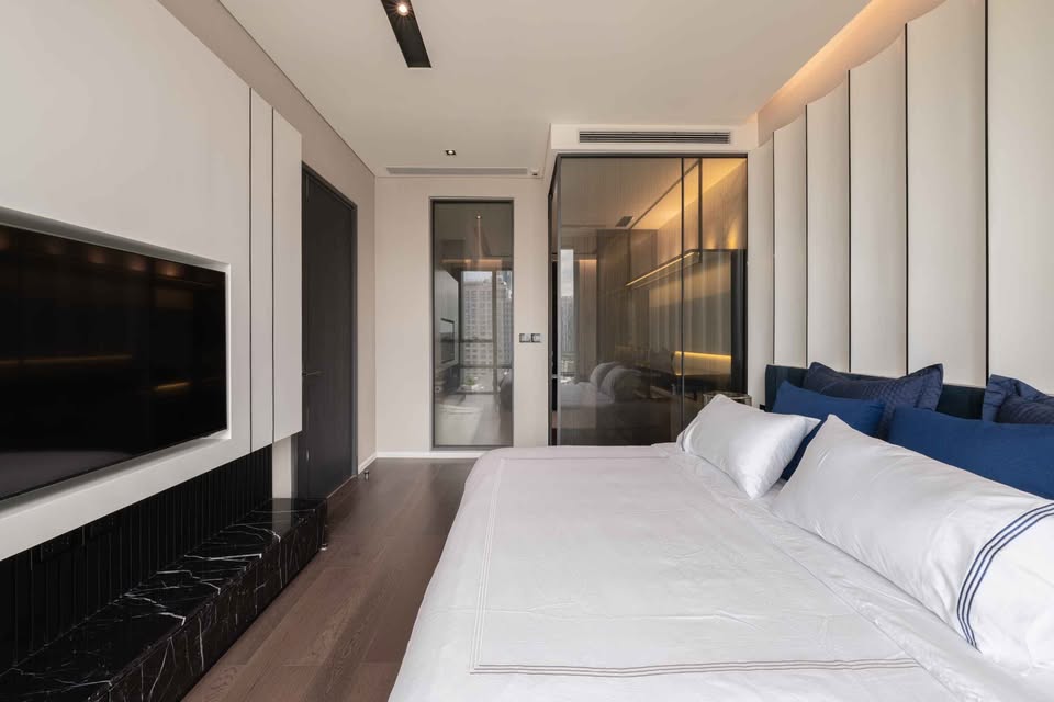Modern 2 Bedroom Condo for Rent in Thonglor | 86 sqm High Floor Luxury Residence