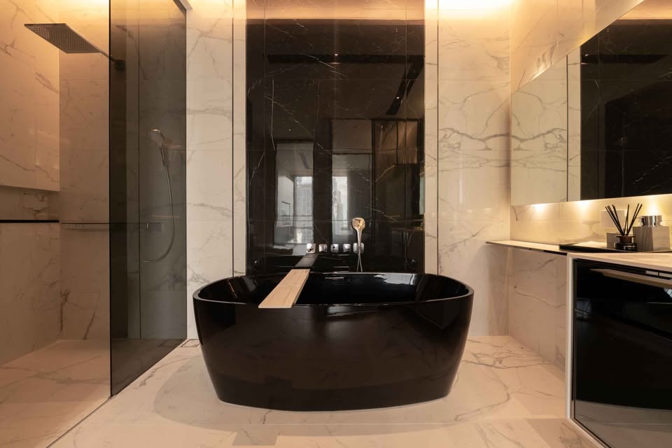 Modern 2 Bedroom Condo for Rent in Thonglor | 86 sqm High Floor Luxury Residence