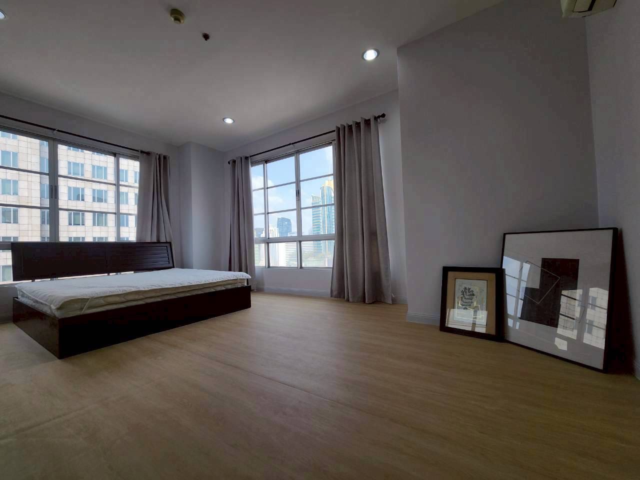 Bedroom 2 Luxury Penthouse for Rent near BTS Asoke Bangkok