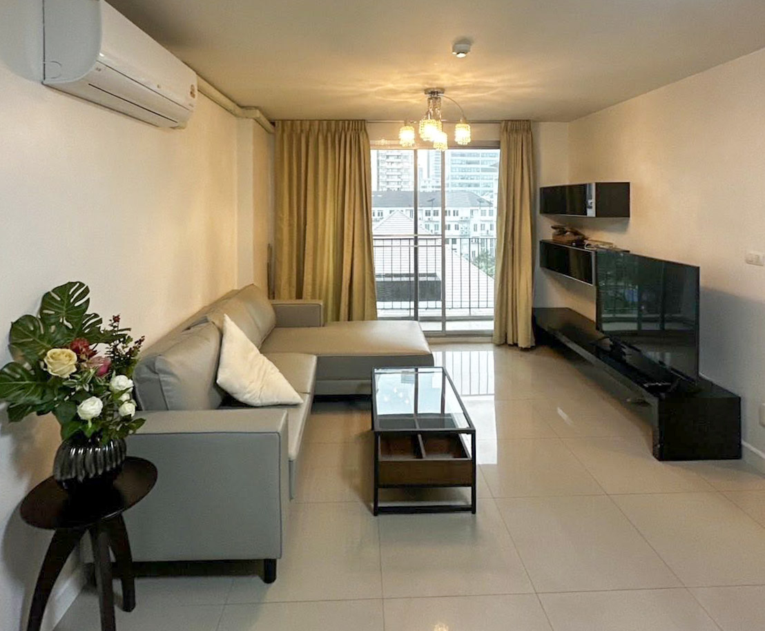 2BR The Clover Condo Sale Thonglor 18 Near BTS