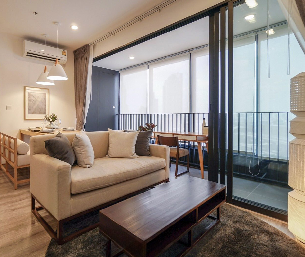 2BR Ideo Mobi Condo Rent Asoke Near MRT Phetchaburi