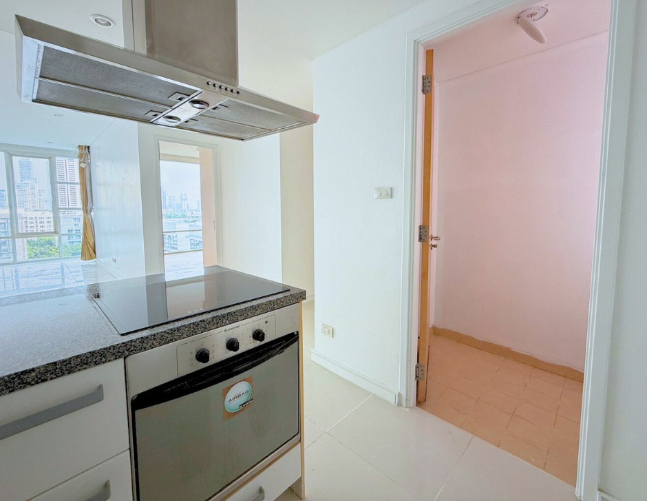 Fullerton Sukhumvit 105.35 SQM | High Yield Condo with Tenant