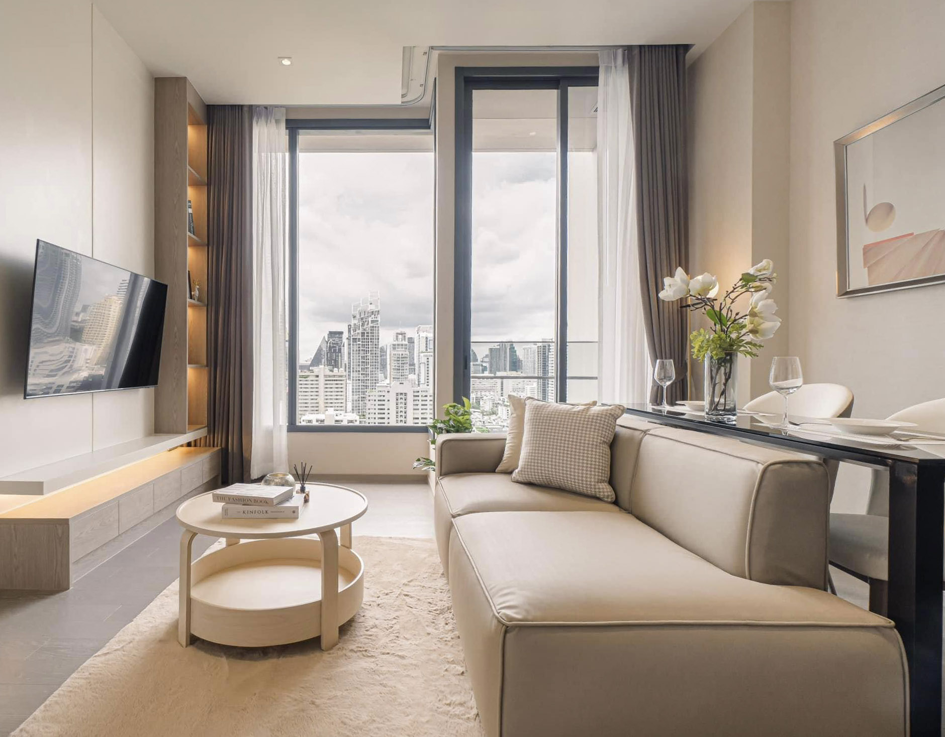 The Esse Asoke 47 SQM 1BR Condo | Rent Near BTS Asoke