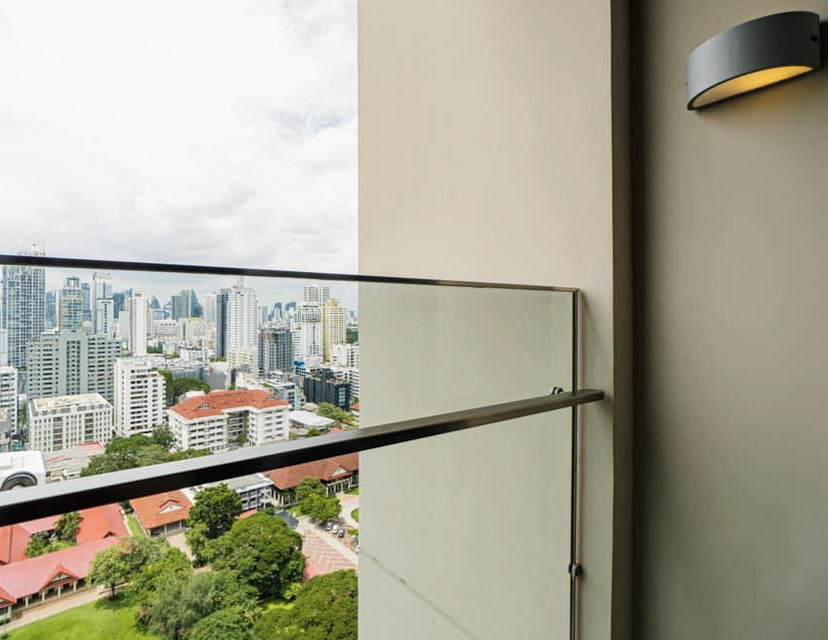 The Esse Asoke 47 SQM 1BR Condo | Rent Near BTS Asoke
