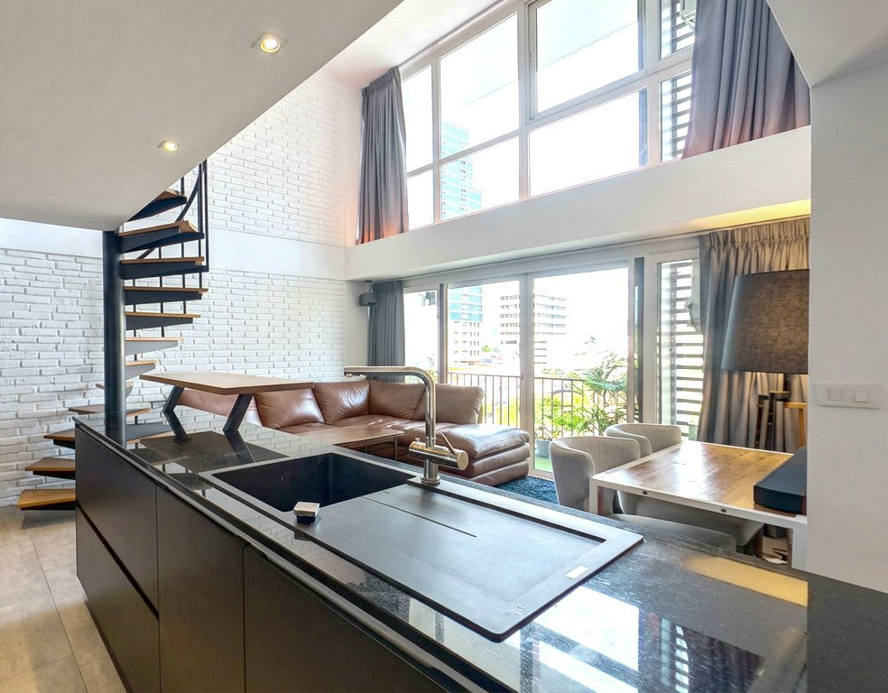 DLV Condo Duplex 2BR 110 SQM for Rent near BTS Thonglor