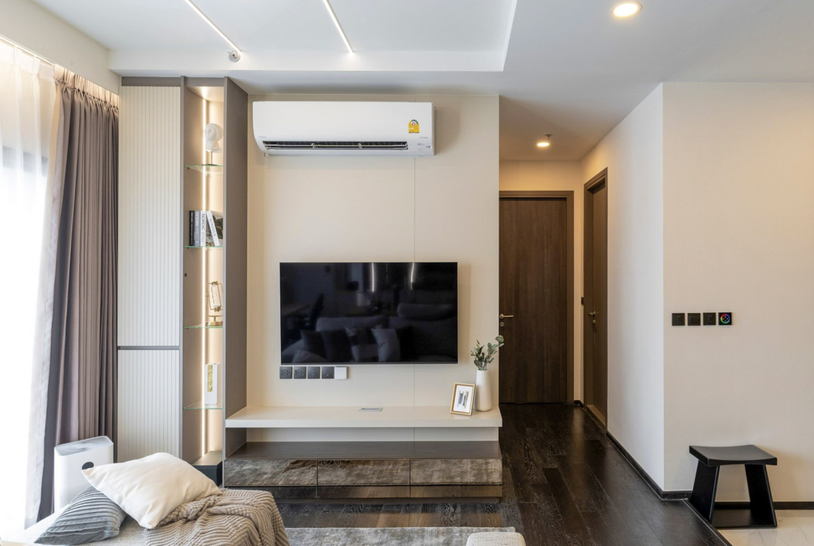 Park Origin 65.53 SQM Thonglor 2BR Condo | High Floor Corner