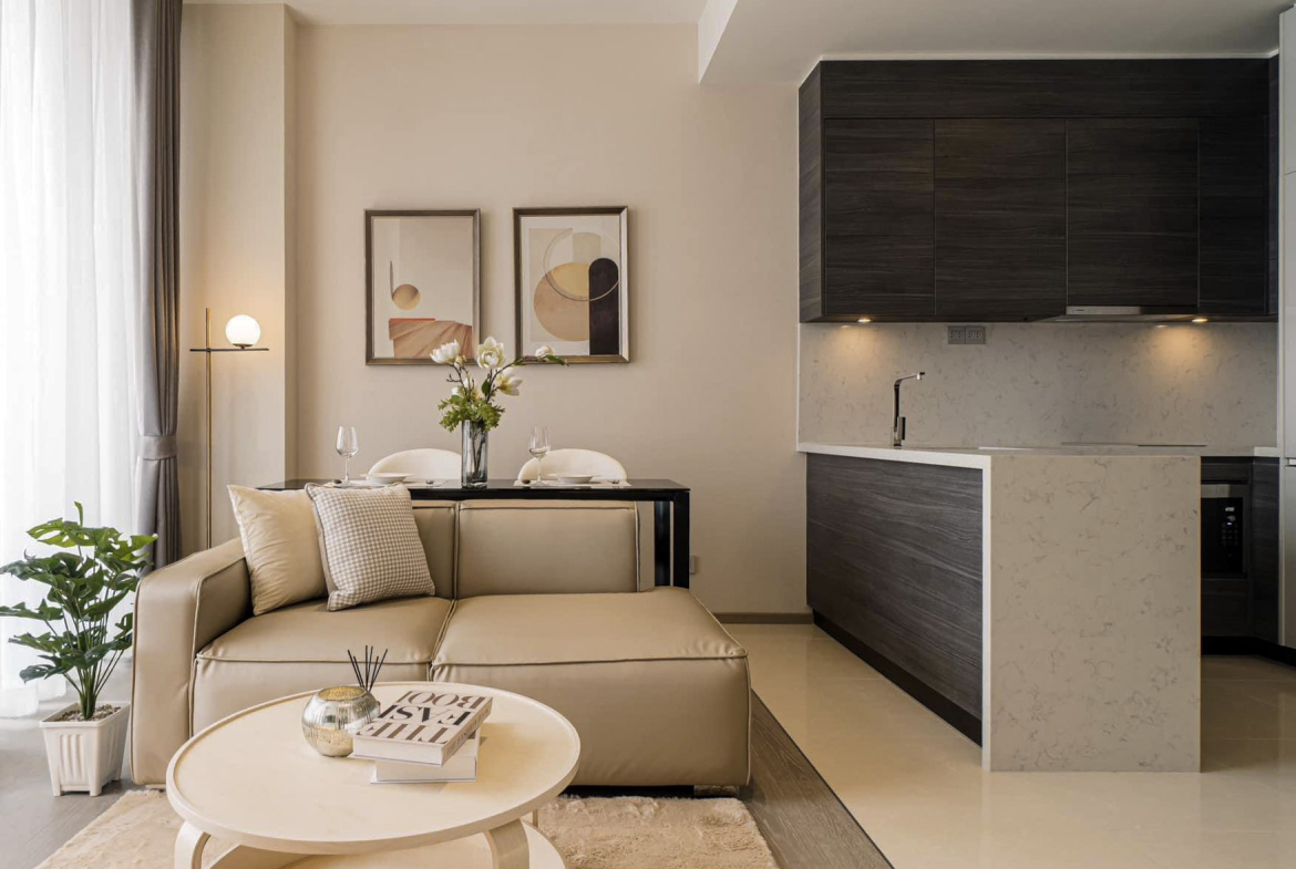 The Esse Asoke 47 SQM 1BR Condo | Rent Near BTS Asoke