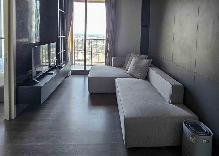 OKA HAUS 2BR Corner 50 SQM Condo River View near BTS