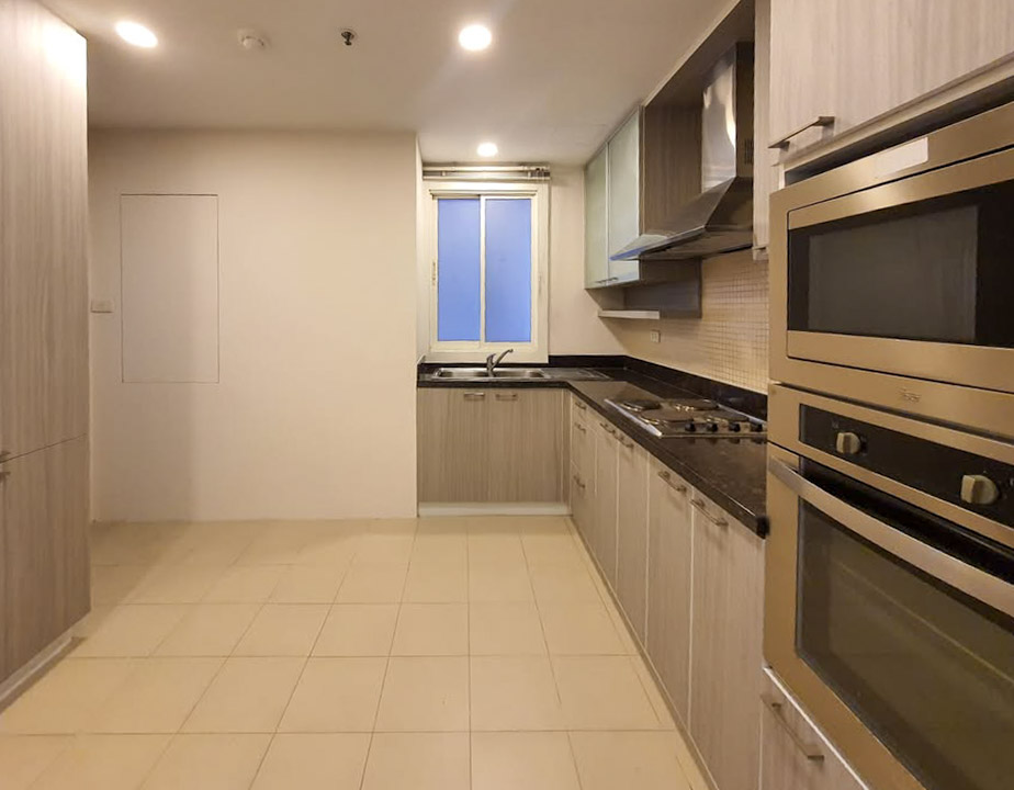 Baan Siri 24 Duplex 4BR Condo 271.66 SQM near BTS Phrom Phong