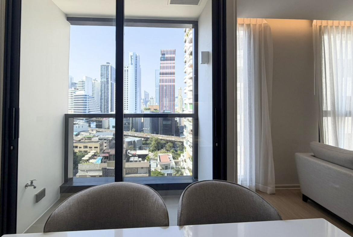 2BR Condo 106 SQM Sukhumvit 20 Near BTS Asoke | High Floor