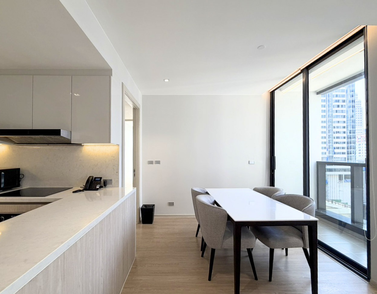 666228668_3078816225643786_5479464453359310417_n 2BR Condo 106 SQM Sukhumvit 20 Near BTS Asoke | High Floor