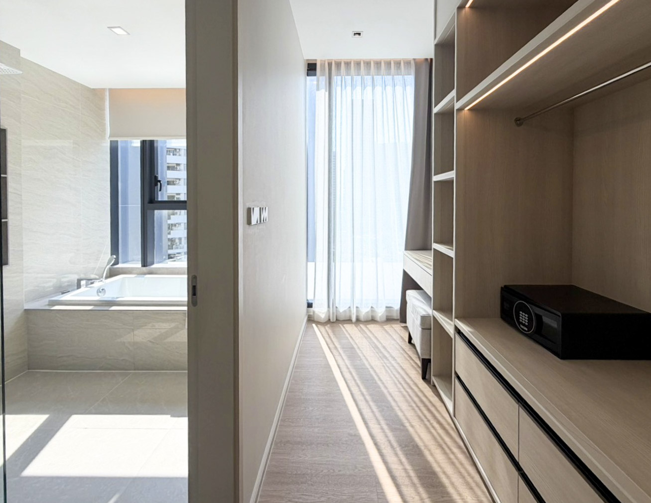 667015891_3078816368977105_391240133957317696_n 2BR Condo 106 SQM Sukhumvit 20 Near BTS Asoke | High Floor