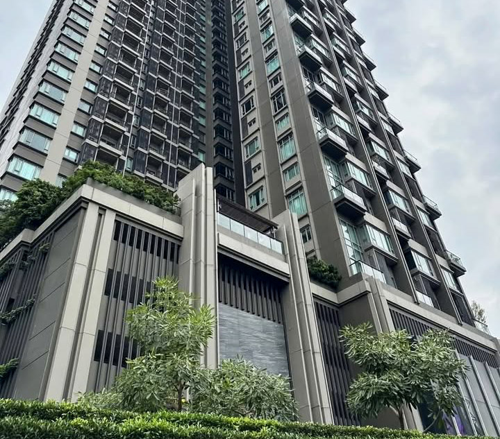 The Crest 35 SQM Sukhumvit 34 | 1BR Condo Near BTS Thonglor