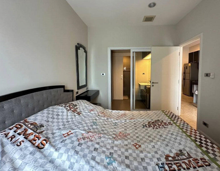 The Crest 35 SQM Sukhumvit 34 | 1BR Condo Near BTS Thonglor