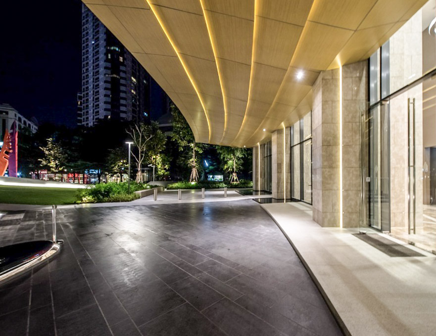 The Lumpini 24 2BR Condo 54.3 SQM | Near BTS Phrom Phong