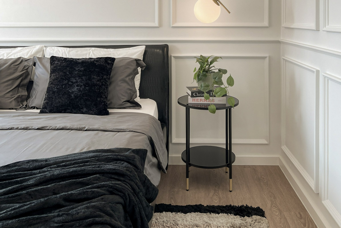 Noble Refine 1BR Condo 50 SQM | Near BTS Phrom Phong