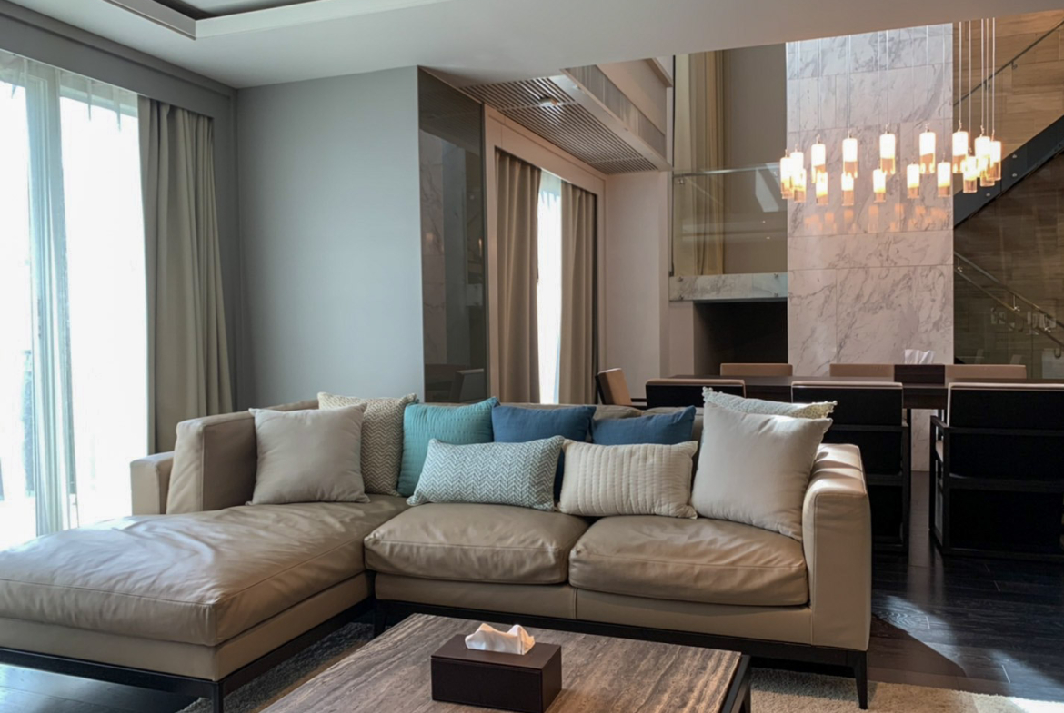 The Crest 248.37 SQM Sukhumvit 24 Duplex | 3BR Condo for Rent