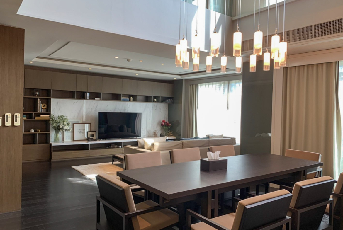 The Crest 248.37 SQM Sukhumvit 24 Duplex | 3BR Condo for Rent