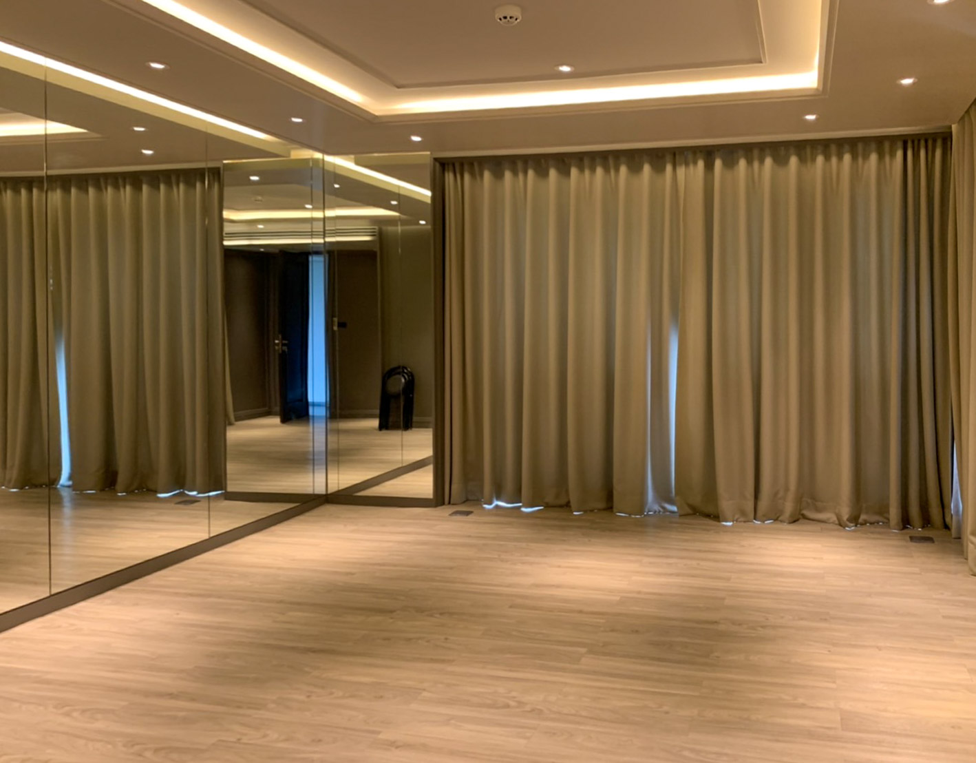 673869466_122253588572148879_1947078305761632599_n The Crest 248.37 SQM Sukhumvit 24 Duplex | 3BR Condo for Rent
