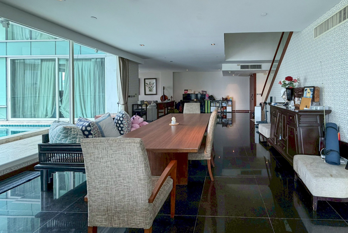 Le Raffine 347.16 SQM Sukhumvit 31 Duplex | Private Pool 3BR