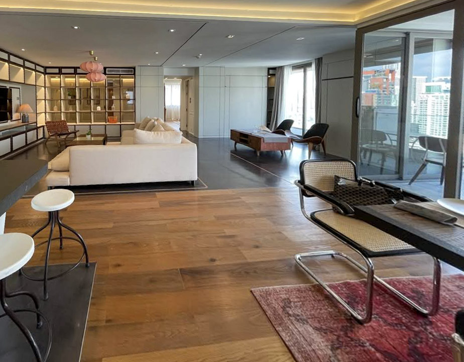 D.S. Tower 1, 270 SQM Sukhumvit 33 | Renovated 3BR Condo