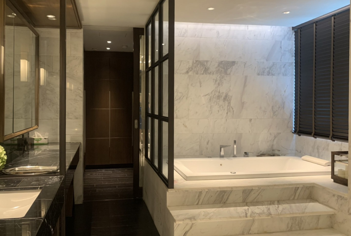 The Crest 248.37 SQM Sukhumvit 24 Duplex | 3BR Condo for Rent