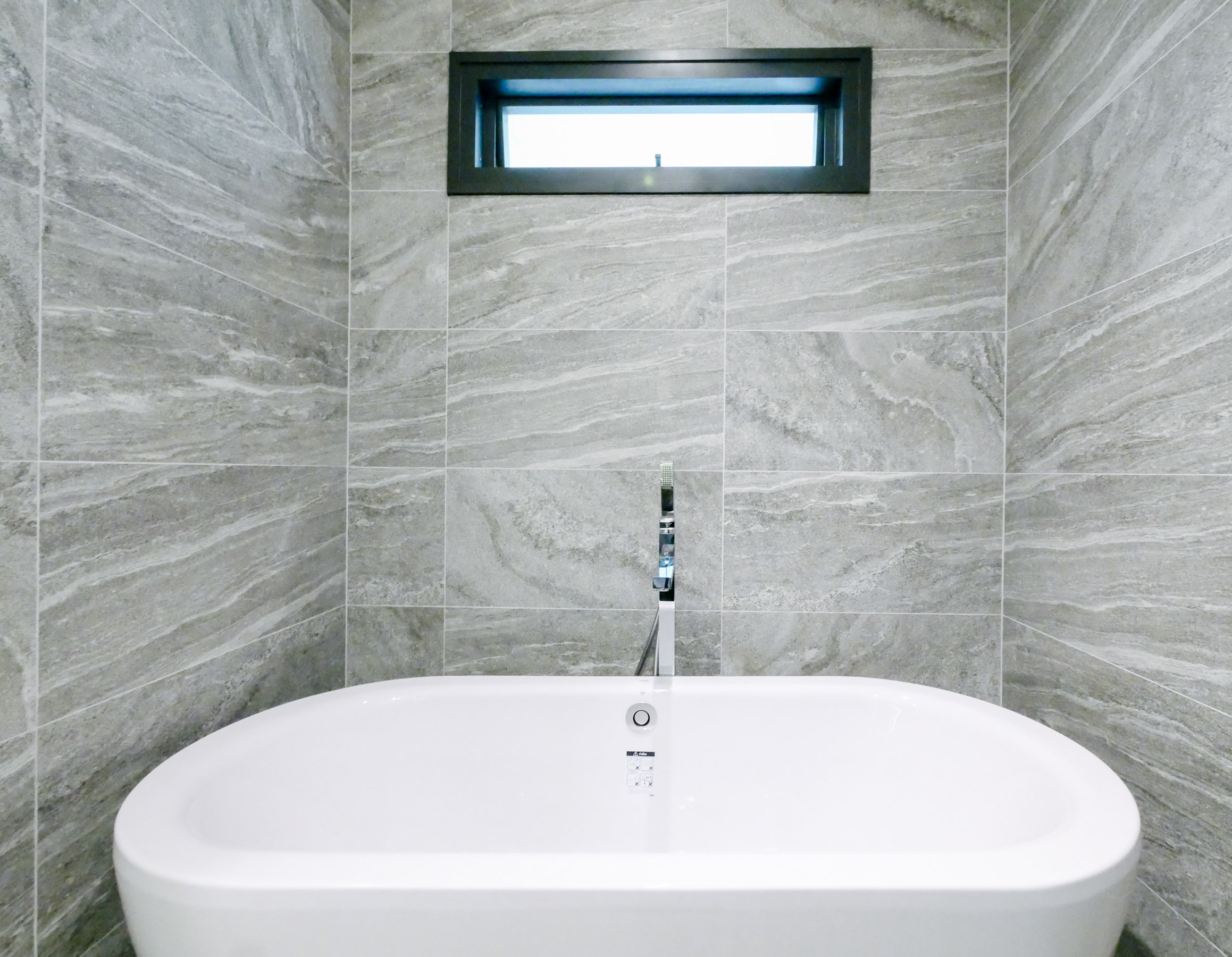 P1002102 The ESSE Sukhumvit 36 | 3BR 124 SQM Luxury Condo for Rent