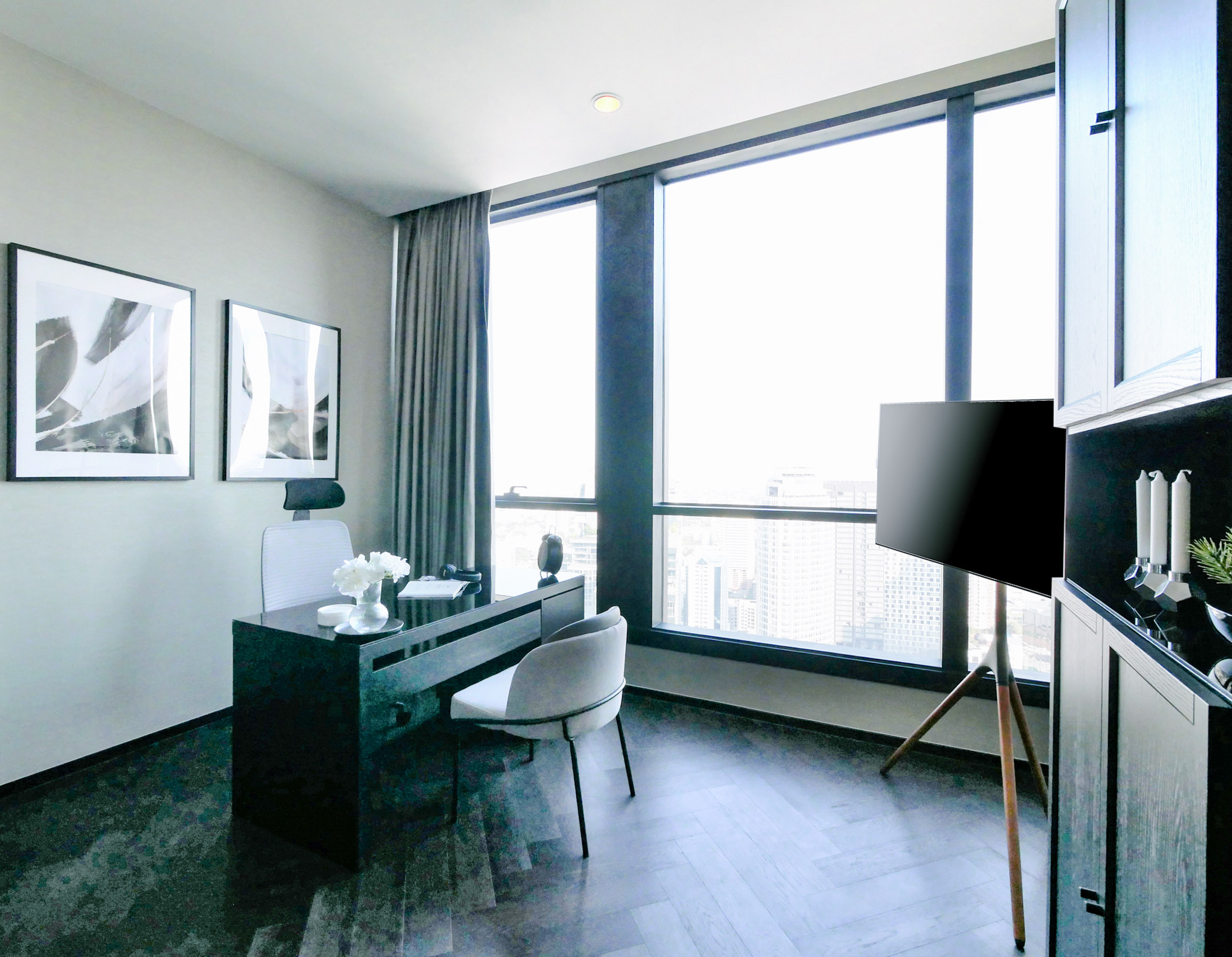 P1002141 The ESSE Sukhumvit 36 | 3BR 124 SQM Luxury Condo for Rent