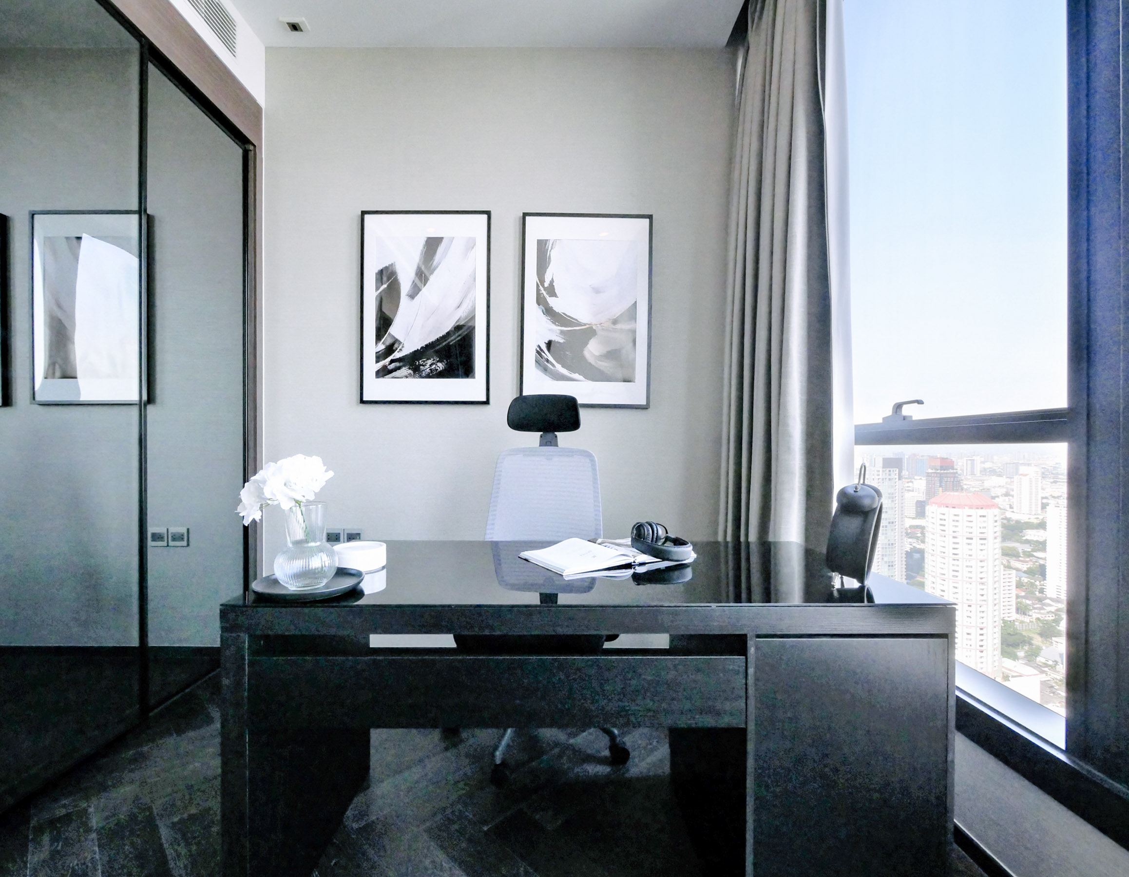 P1002143 The ESSE Sukhumvit 36 | 3BR 124 SQM Luxury Condo for Rent