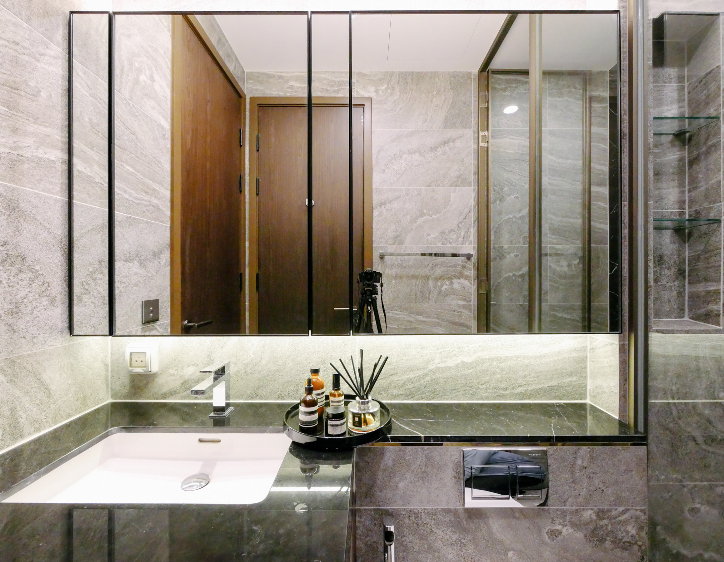 P1002155 The ESSE Sukhumvit 36 | 3BR 124 SQM Luxury Condo for Rent