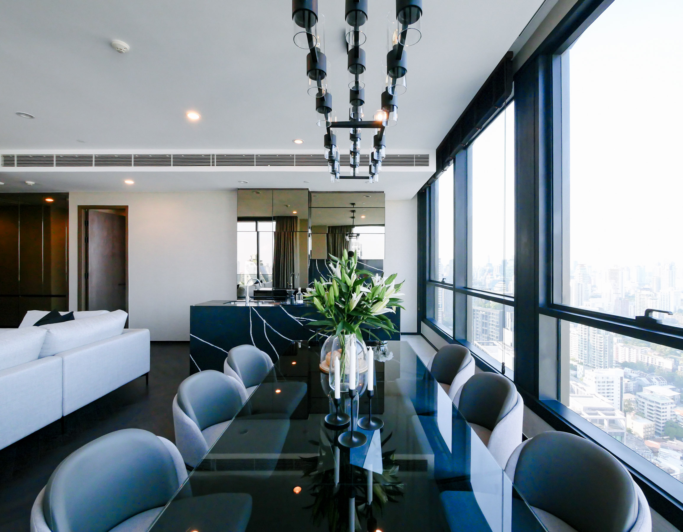 P1002193 The ESSE Sukhumvit 36 | 3BR 124 SQM Luxury Condo for Rent