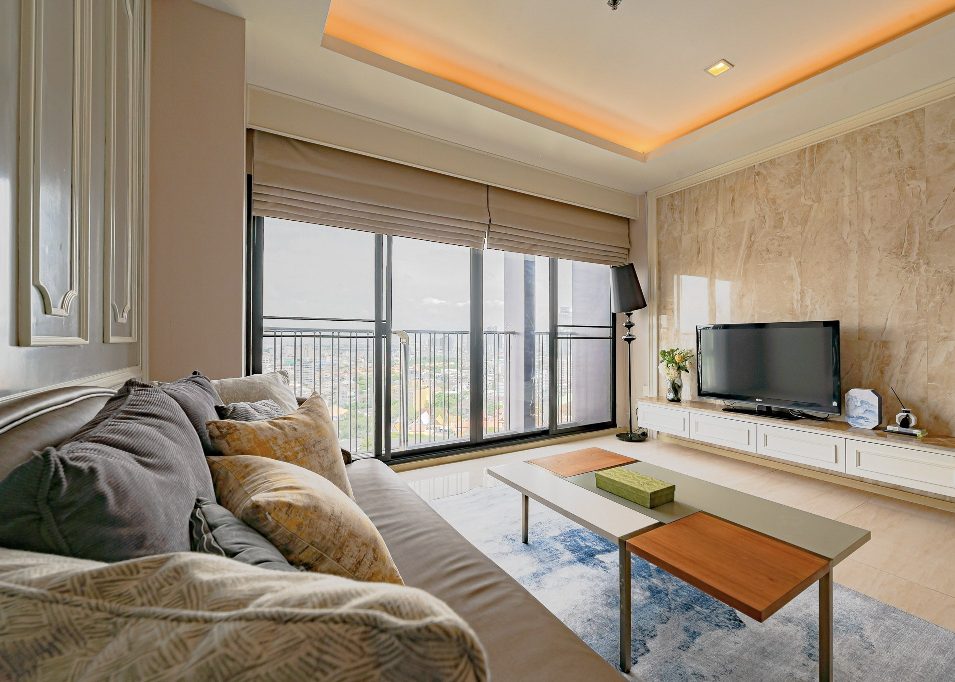 Noble Reveal Ekkamai 51 SQM Near BTS Investment