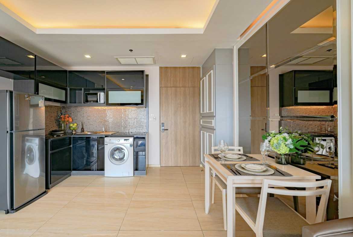 Noble Reveal Ekkamai 51 SQM Near BTS Investment