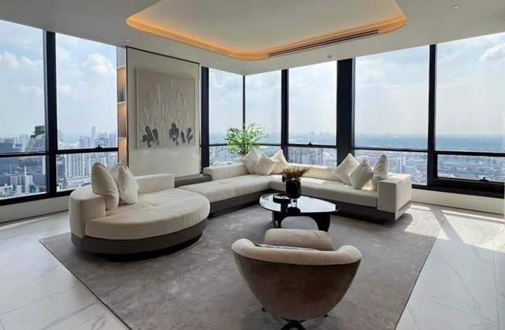 The Esse 36 Penthouse 278.92 SQM | 2BR Near BTS