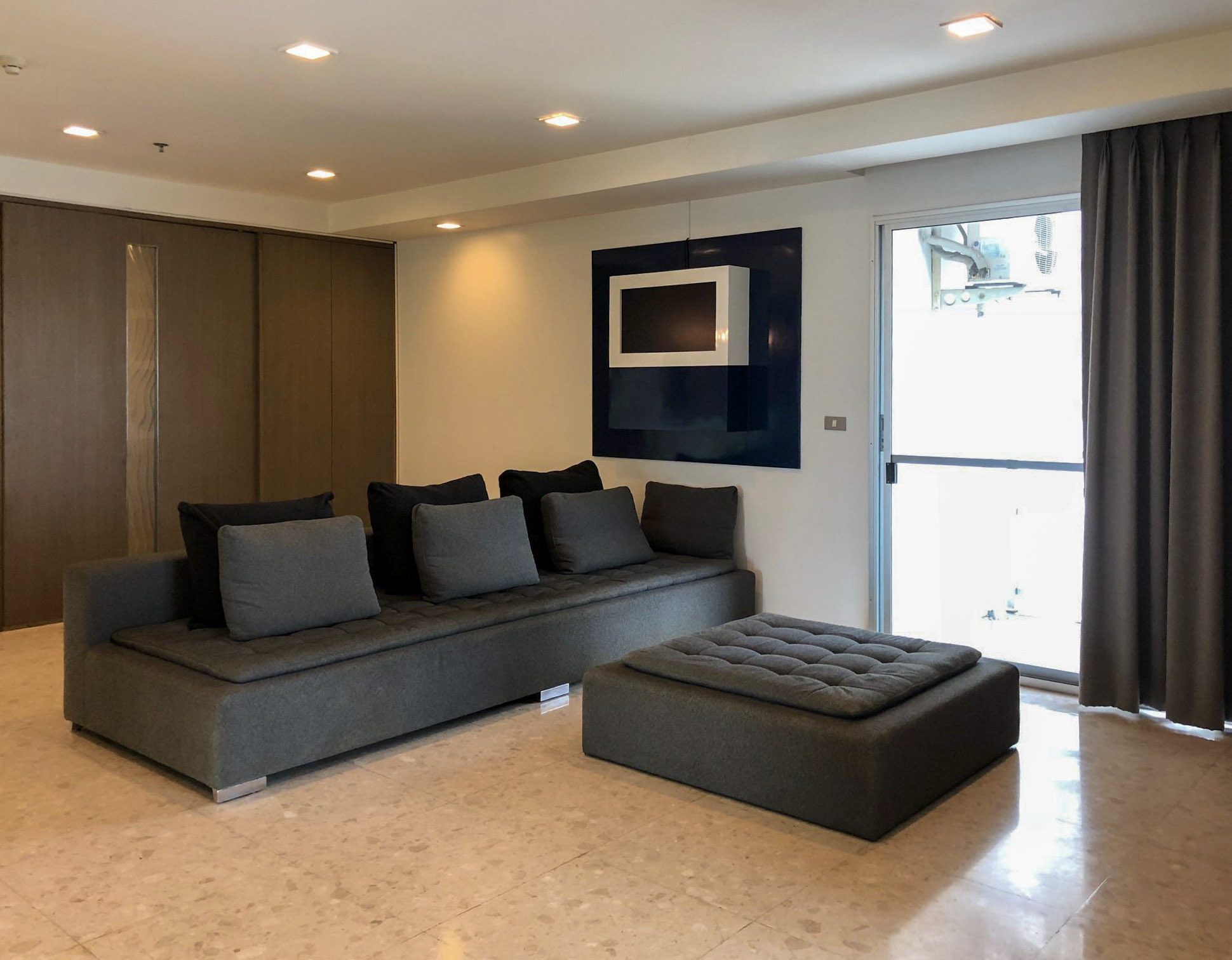 Nusasiri Grand Condo 167 SQM | 3BR Near BTS Ekkamai