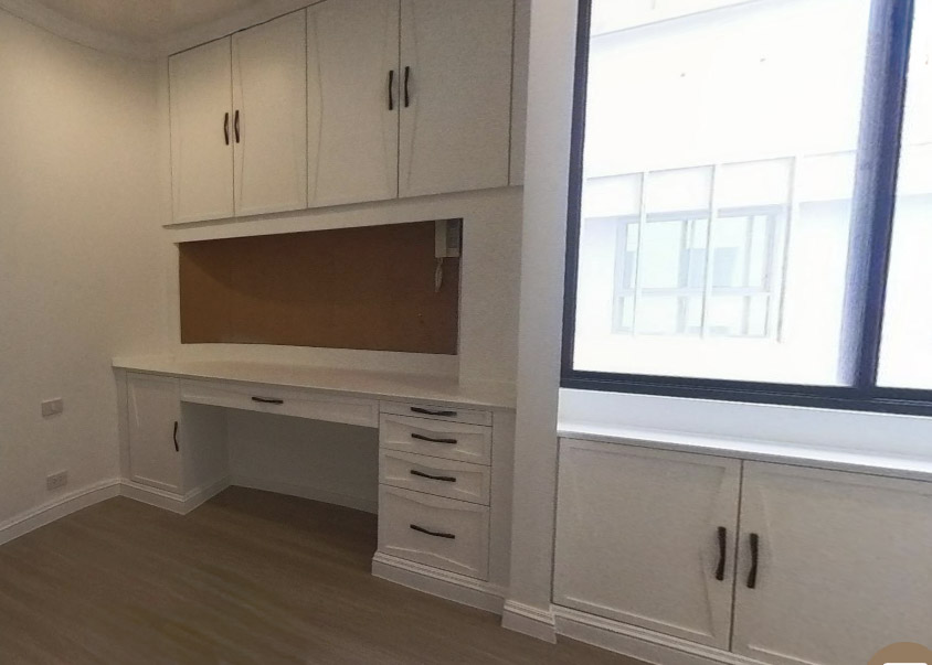 Las Colinas Asoke 240.1 SQM near BTS Asoke