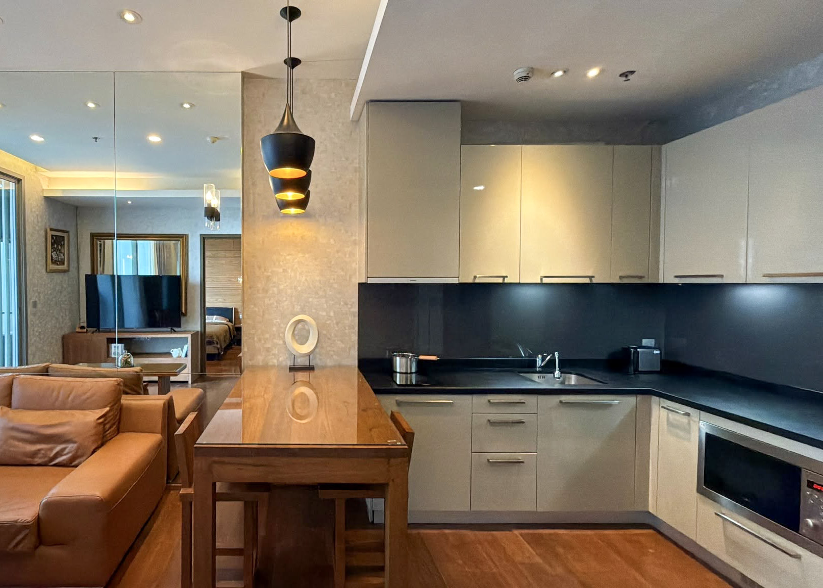 669837401_122209752926562100_4665603244618879109_n Quattro by Sansiri 55 SQM Condo for Rent Thonglor