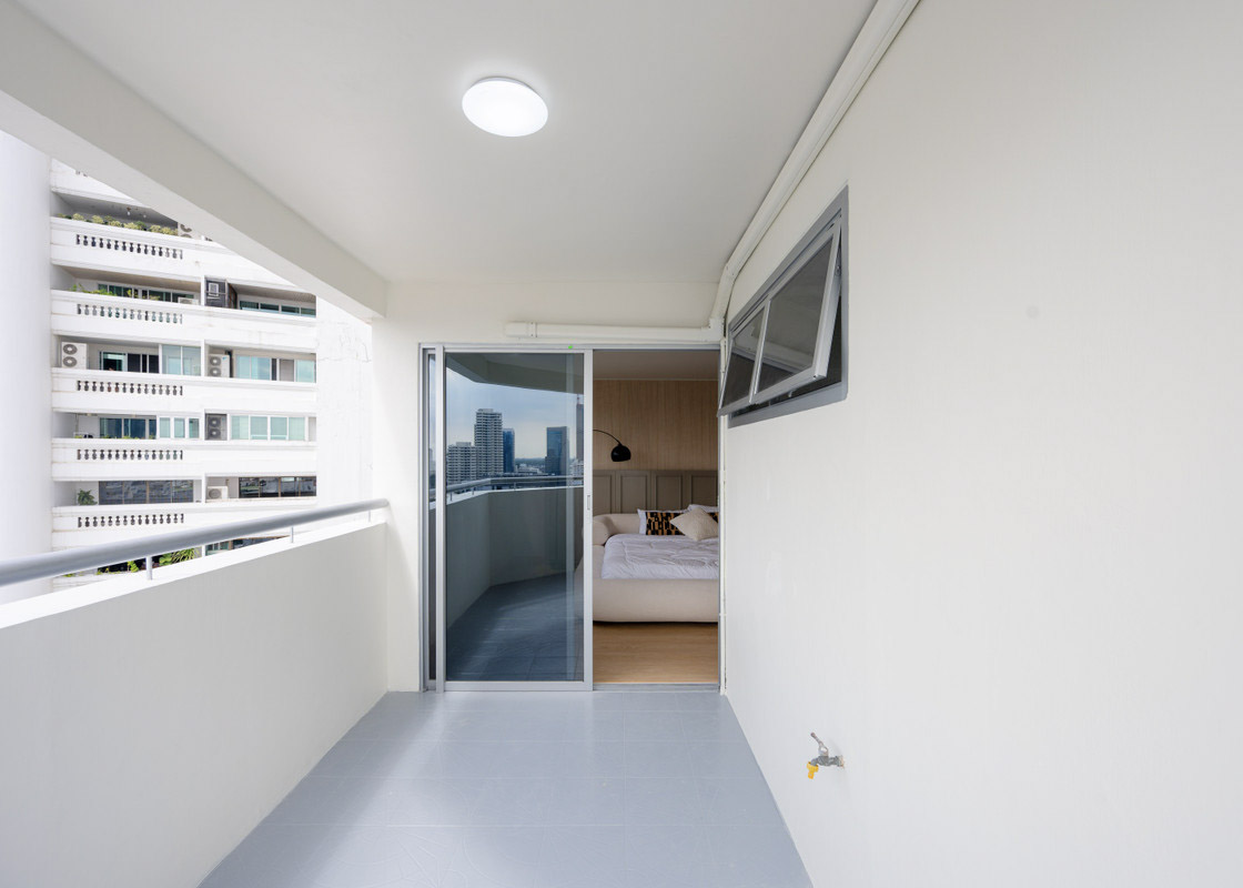 899cce6b06de0103185265dd8cfe4817 Waterford 144 SQM near BTS Phrom Phong for Sale