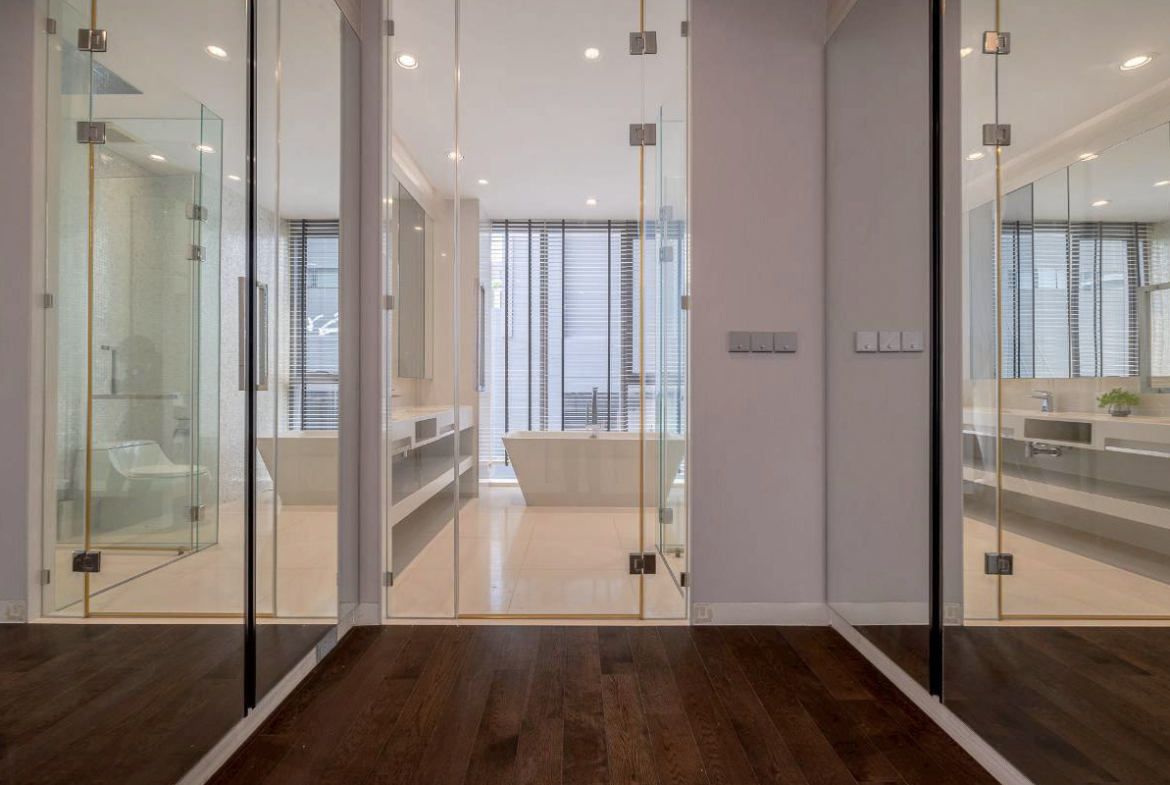 VITTORIO 2 Bed 137 SQM near BTS Phrom Phong