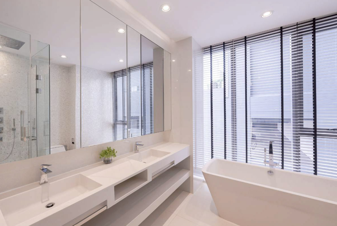 VITTORIO 2 Bed 137 SQM near BTS Phrom Phong