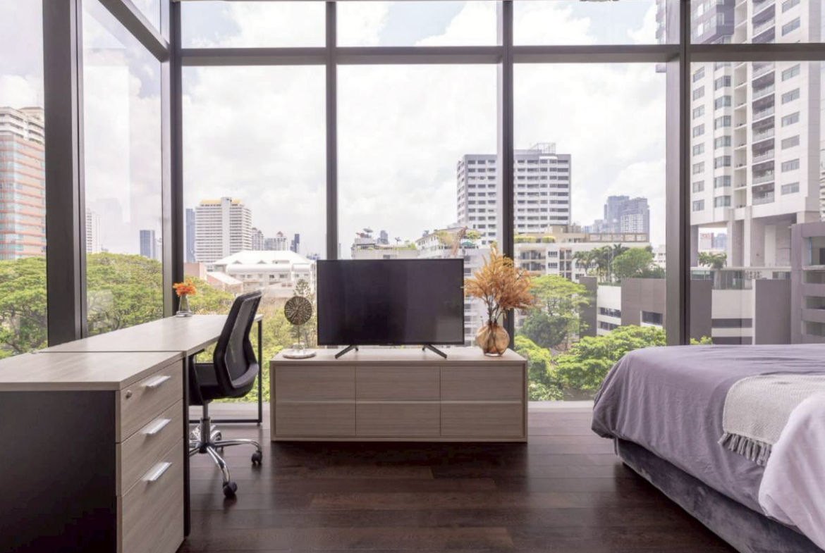 VITTORIO 2 Bed 137 SQM near BTS Phrom Phong