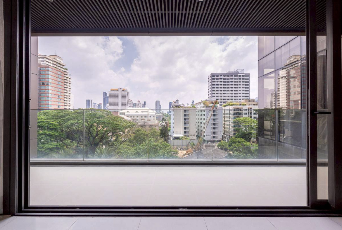 VITTORIO 2 Bed 137 SQM near BTS Phrom Phong