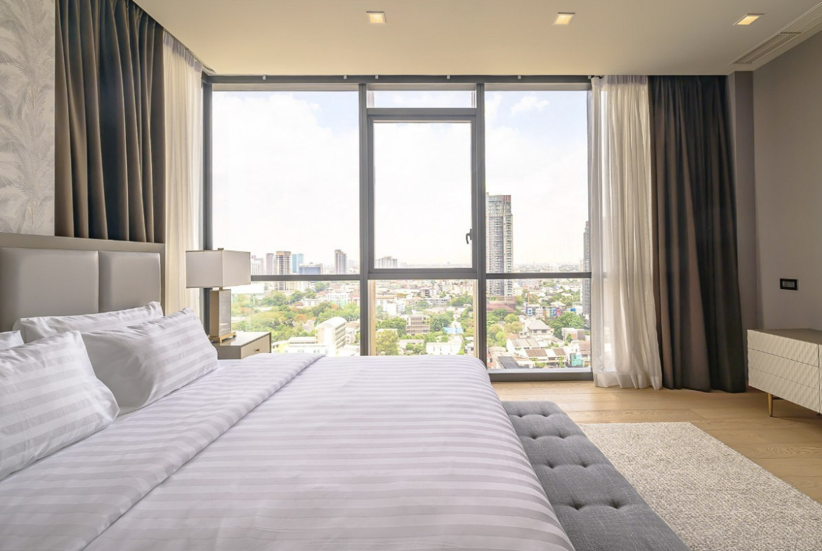 The Monument Thonglor 125 SQM near BTS Thonglor