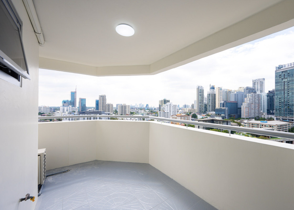 fc8671c14c9b18a17b72e8ff271f9f8e Waterford 144 SQM near BTS Phrom Phong for Sale
