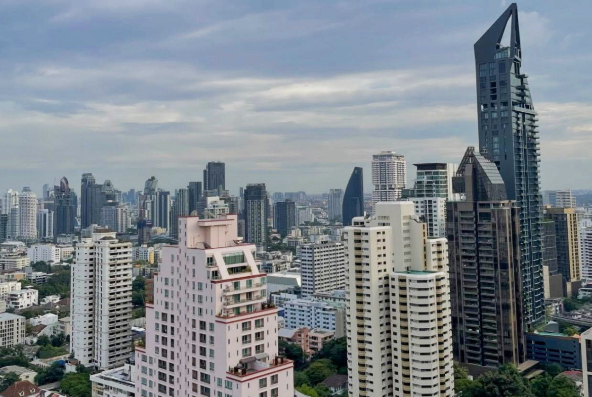 31 SQM Condo Noble State 39 Rent BTS Phrom Phong