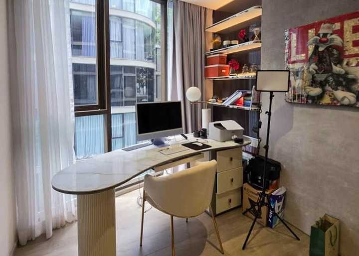 41 SQM FYNN Asoke Condo Rent near BTS Asoke