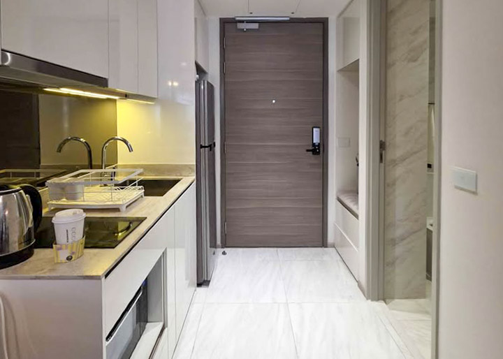 41 SQM FYNN Asoke Condo Rent near BTS Asoke