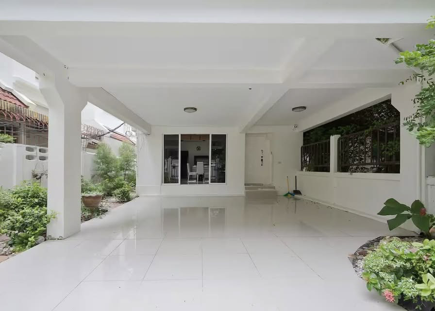 400 SQM House Rent Sukhumvit 31 5BR