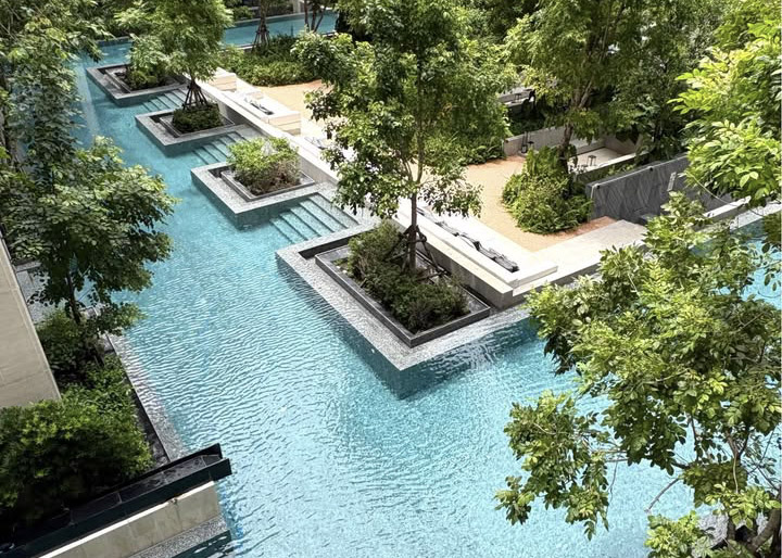 The Reserve 61 Hideaway Condo 64 SQM Ekkamai